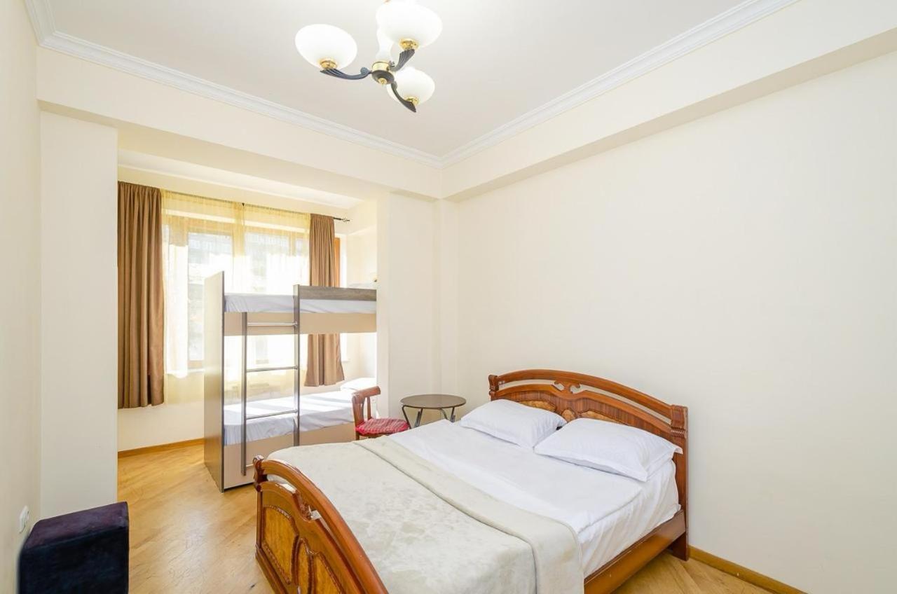 Areva Hostel & Apartment Erivan Dış mekan fotoğraf